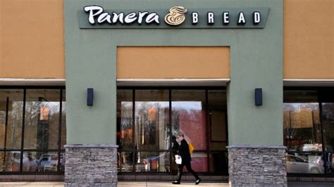 is panera bread open tomorrow.